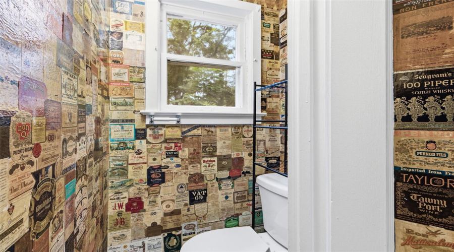 Gainesville, Florida 32607, 4 Bedroom Bedrooms, ,2 Bathroombathrooms,Residential,For Sale,3Rd,0,Mfrgc539726