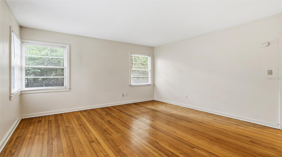 Gainesville, Florida 32607, 4 Bedroom Bedrooms, ,2 Bathroombathrooms,Residential,For Sale,3Rd,0,Mfrgc539726