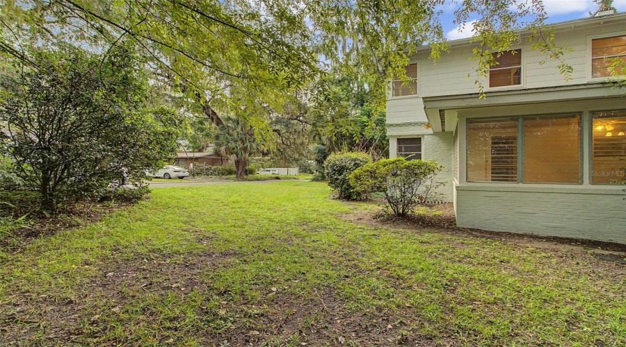 Gainesville, Florida 32607, 4 Bedroom Bedrooms, ,2 Bathroombathrooms,Residential,For Sale,3Rd,0,Mfrgc539726