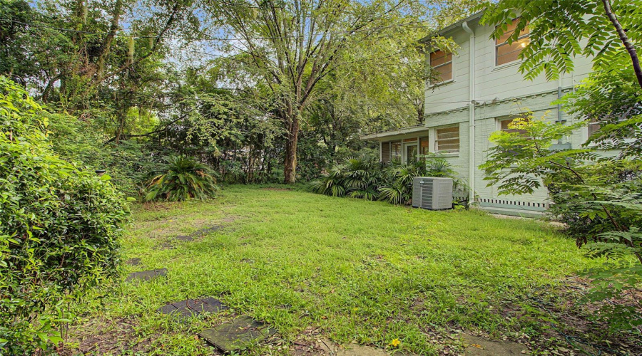 Gainesville, Florida 32607, 4 Bedroom Bedrooms, ,2 Bathroombathrooms,Residential,For Sale,3Rd,0,Mfrgc539726