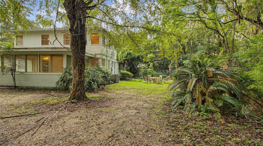 Gainesville, Florida 32607, 4 Bedroom Bedrooms, ,2 Bathroombathrooms,Residential,For Sale,3Rd,0,Mfrgc539726