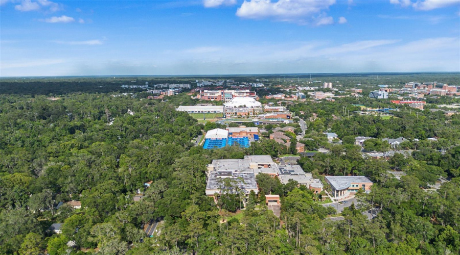 Gainesville, Florida 32607, 4 Bedroom Bedrooms, ,2 Bathroombathrooms,Residential,For Sale,3Rd,0,Mfrgc539726