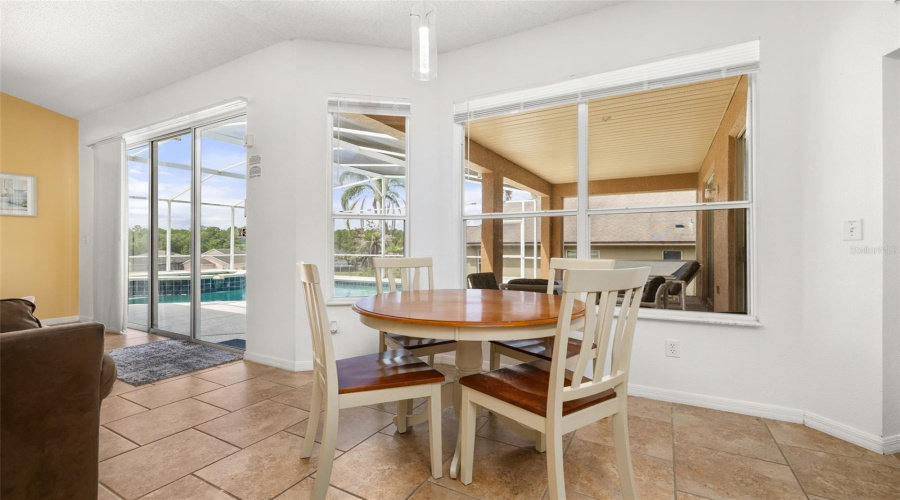 Davenport, Florida 33897, 4 Bedroom Bedrooms, ,3 Bathroombathrooms,Residential,For Sale,Greeley,0,Mfrs5156348