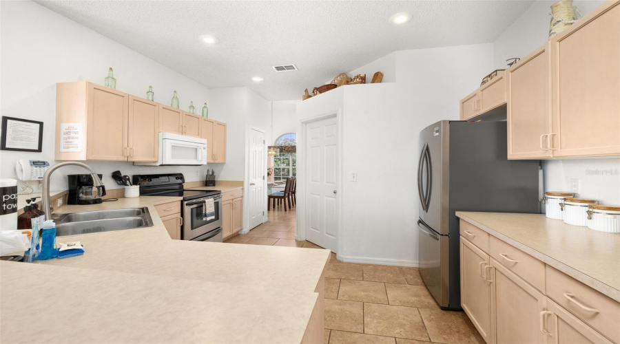 Davenport, Florida 33897, 4 Bedroom Bedrooms, ,3 Bathroombathrooms,Residential,For Sale,Greeley,0,Mfrs5156348