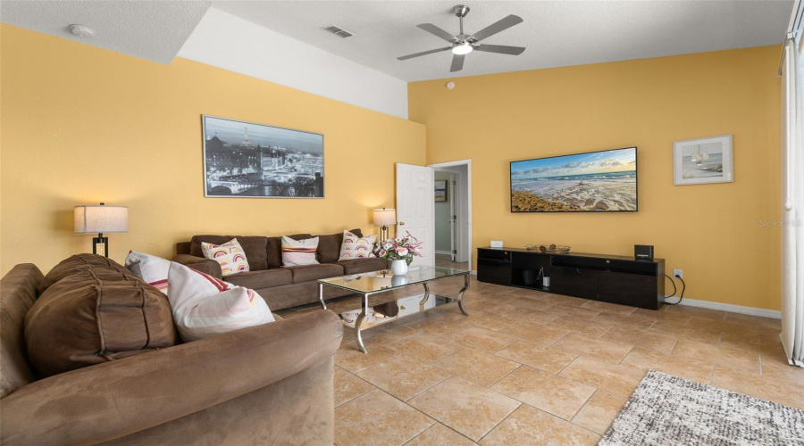 Davenport, Florida 33897, 4 Bedroom Bedrooms, ,3 Bathroombathrooms,Residential,For Sale,Greeley,0,Mfrs5156348