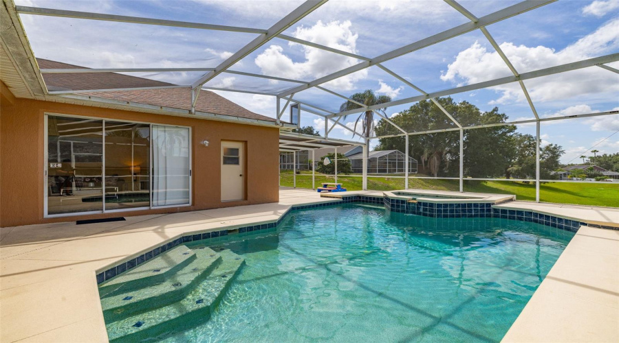 Davenport, Florida 33897, 4 Bedroom Bedrooms, ,3 Bathroombathrooms,Residential,For Sale,Greeley,0,Mfrs5156348