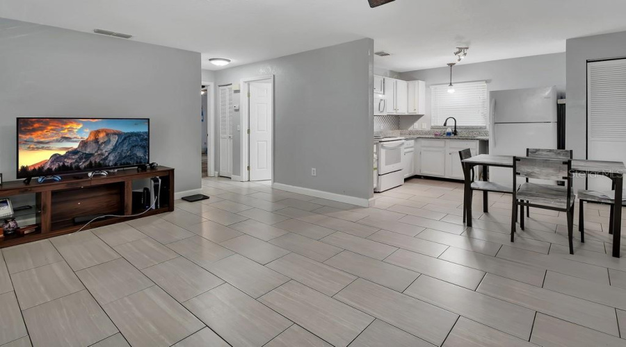 Deland, Florida 32724, 2 Bedroom Bedrooms, ,1 Bathroombathrooms,Residential,For Sale,6Th,0,Mfrv4950014