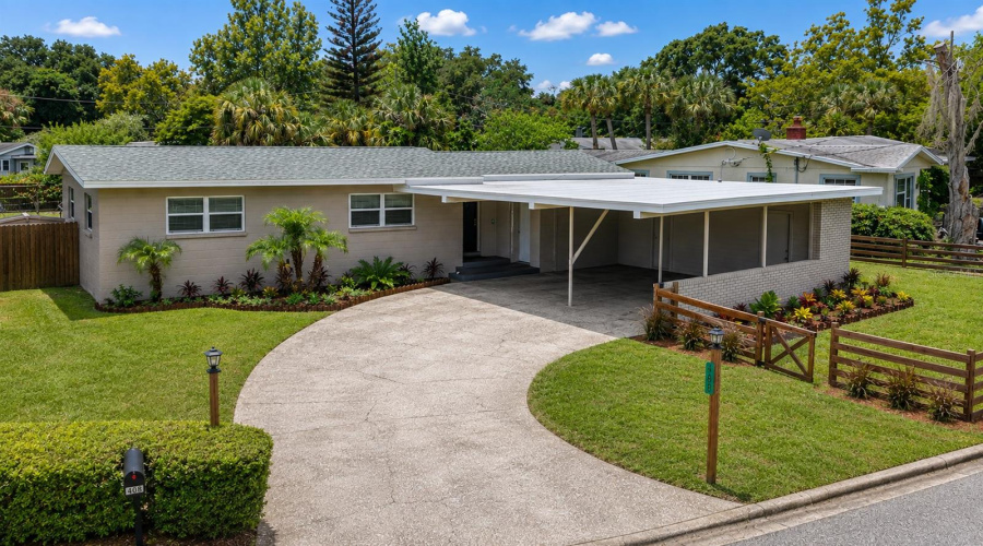 Orlando, Florida 32804, 3 Bedroom Bedrooms, ,2 Bathroombathrooms,Residential,For Sale,Maury,0,Mfro6436510