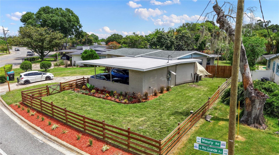 Orlando, Florida 32804, 3 Bedroom Bedrooms, ,2 Bathroombathrooms,Residential,For Sale,Maury,0,Mfro6436510