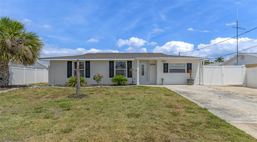 Hudson, Florida 34667, 4 Bedroom Bedrooms, ,2 Bathroombathrooms,Residential,For Sale,Malcolm,0,Mfrw7885376