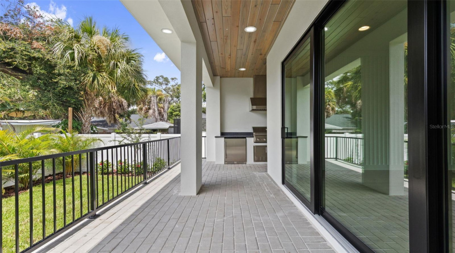 Tampa, Florida 33629, 5 Bedroom Bedrooms, ,4 Bathroombathrooms,Residential,For Sale,Obispo,0,Mfrtb8529293