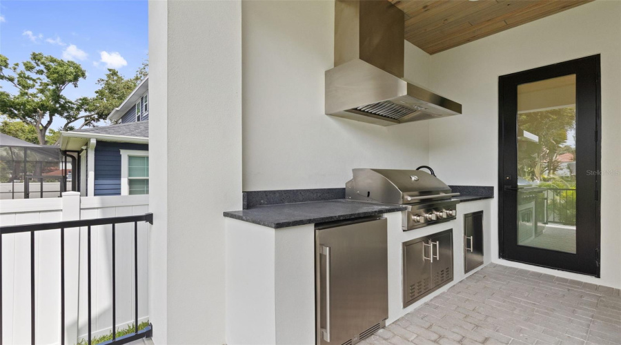 Tampa, Florida 33629, 5 Bedroom Bedrooms, ,4 Bathroombathrooms,Residential,For Sale,Obispo,0,Mfrtb8529293