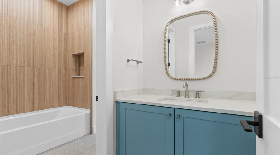 Tampa, Florida 33629, 5 Bedroom Bedrooms, ,4 Bathroombathrooms,Residential,For Sale,Obispo,0,Mfrtb8529293