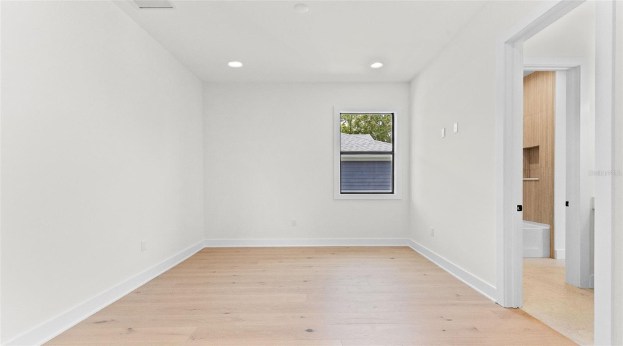 Tampa, Florida 33629, 5 Bedroom Bedrooms, ,4 Bathroombathrooms,Residential,For Sale,Obispo,0,Mfrtb8529293