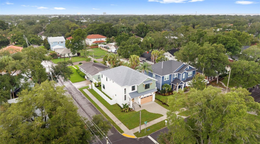 Tampa, Florida 33629, 5 Bedroom Bedrooms, ,4 Bathroombathrooms,Residential,For Sale,Obispo,0,Mfrtb8529293