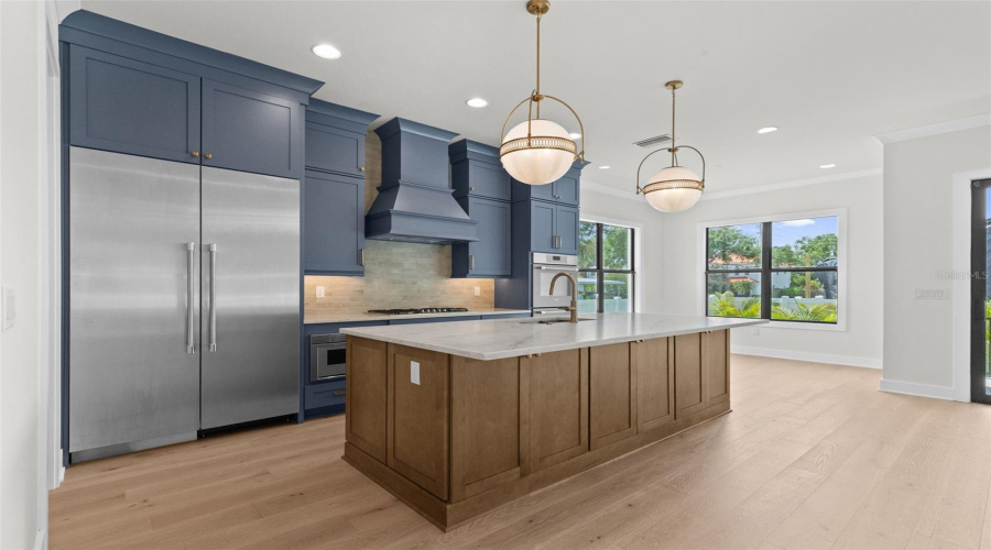 Tampa, Florida 33629, 5 Bedroom Bedrooms, ,4 Bathroombathrooms,Residential,For Sale,Obispo,0,Mfrtb8529293