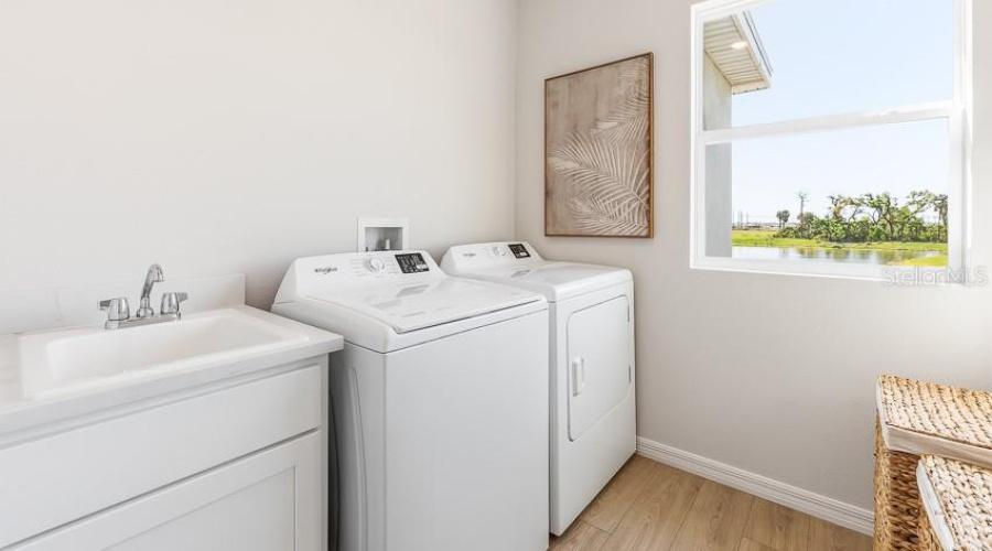 Palmetto, Florida 34221, 4 Bedroom Bedrooms, ,3 Bathroombathrooms,Residential,For Sale,Silver Birch,0,Mfra4691522
