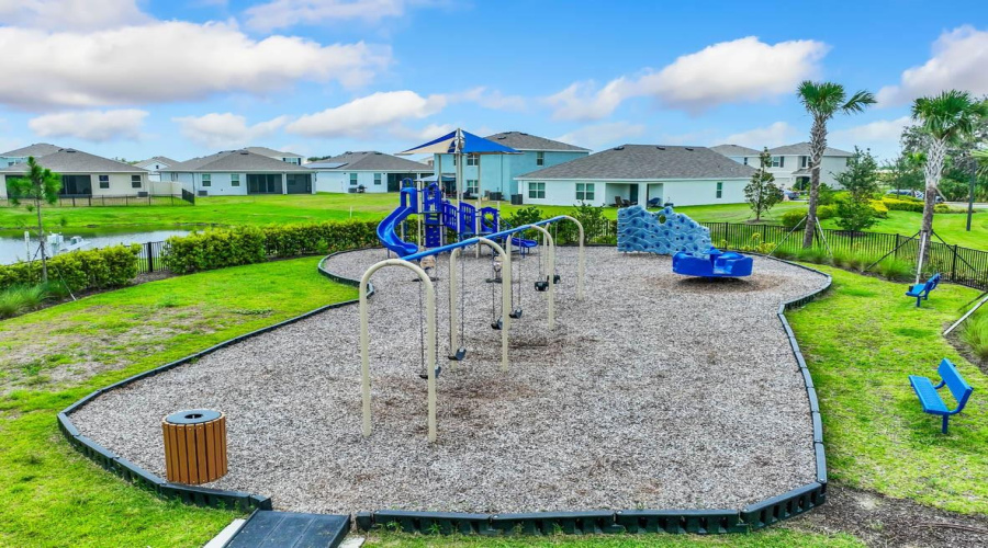 Palmetto, Florida 34221, 4 Bedroom Bedrooms, ,3 Bathroombathrooms,Residential,For Sale,Silver Birch,0,Mfra4691522