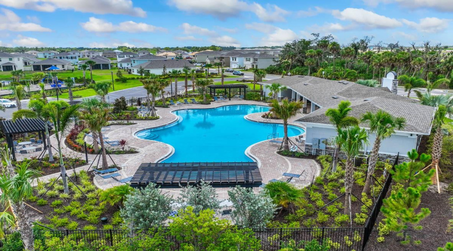 Palmetto, Florida 34221, 4 Bedroom Bedrooms, ,3 Bathroombathrooms,Residential,For Sale,Silver Birch,0,Mfra4691522