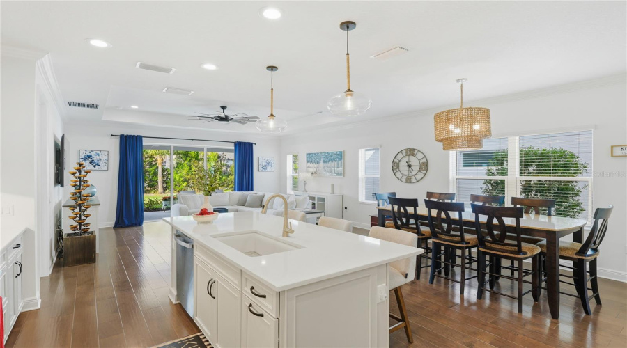 Bradenton, Florida 34211, 4 Bedroom Bedrooms, ,2 Bathroombathrooms,Residential,For Sale,Seasong,0,Mfra4685159