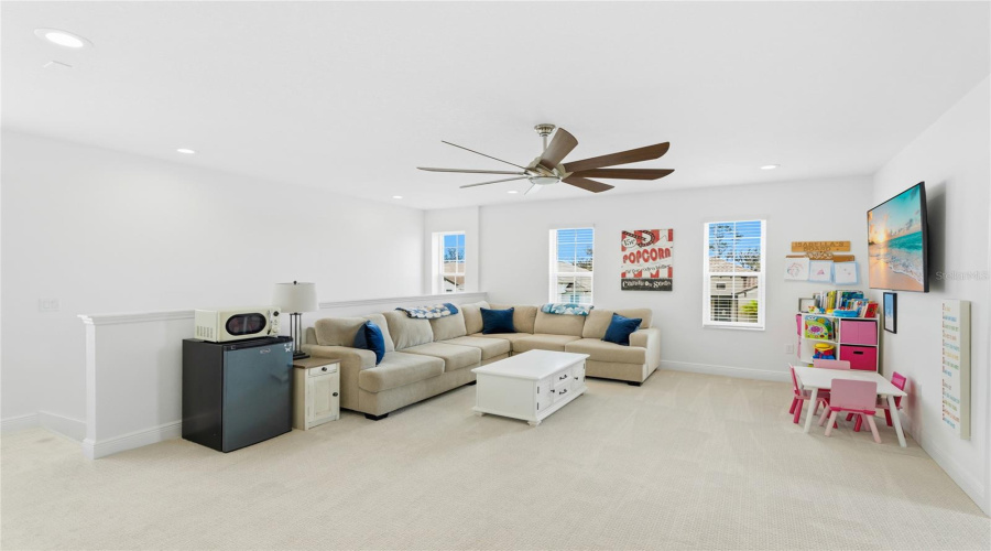 Bradenton, Florida 34211, 4 Bedroom Bedrooms, ,2 Bathroombathrooms,Residential,For Sale,Seasong,0,Mfra4685159