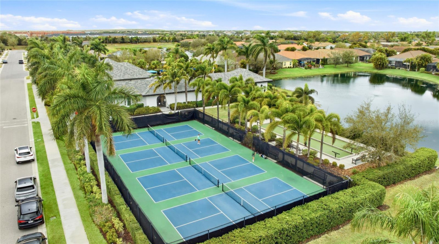 Bradenton, Florida 34211, 4 Bedroom Bedrooms, ,2 Bathroombathrooms,Residential,For Sale,Seasong,0,Mfra4685159