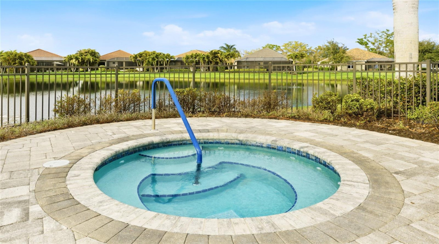Bradenton, Florida 34211, 4 Bedroom Bedrooms, ,2 Bathroombathrooms,Residential,For Sale,Seasong,0,Mfra4685159