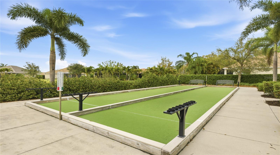 Bradenton, Florida 34211, 4 Bedroom Bedrooms, ,2 Bathroombathrooms,Residential,For Sale,Seasong,0,Mfra4685159