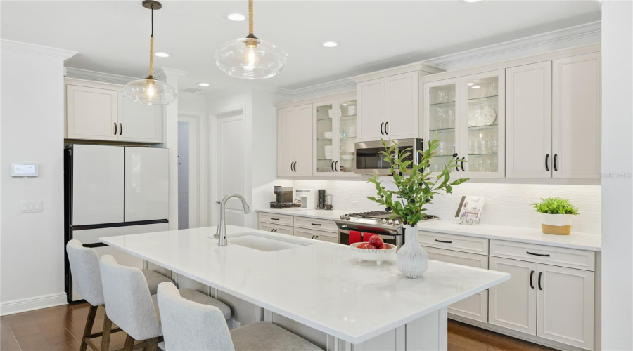 Bradenton, Florida 34211, 4 Bedroom Bedrooms, ,2 Bathroombathrooms,Residential,For Sale,Seasong,0,Mfra4685159