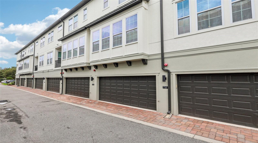 Oviedo, Florida 32765, 3 Bedroom Bedrooms, ,3 Bathroombathrooms,Residential,For Sale,Catalonia,0,Mfro6430773