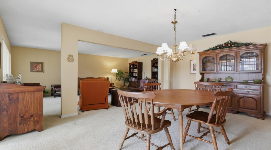 Tampa, Florida 33634, 4 Bedroom Bedrooms, ,2 Bathroombathrooms,Residential,For Sale,Twelve Oaks,0,Mfrtb8531052