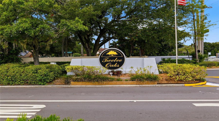 Tampa, Florida 33634, 4 Bedroom Bedrooms, ,2 Bathroombathrooms,Residential,For Sale,Twelve Oaks,0,Mfrtb8531052