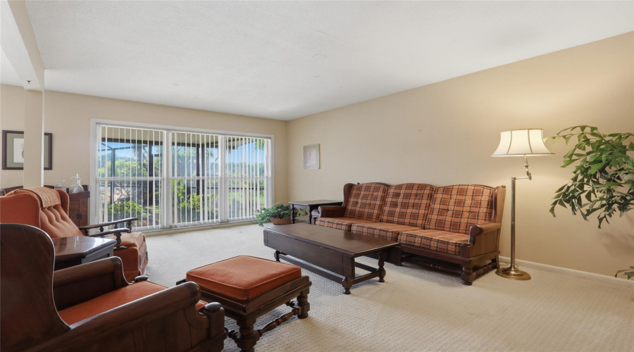 Tampa, Florida 33634, 4 Bedroom Bedrooms, ,2 Bathroombathrooms,Residential,For Sale,Twelve Oaks,0,Mfrtb8531052