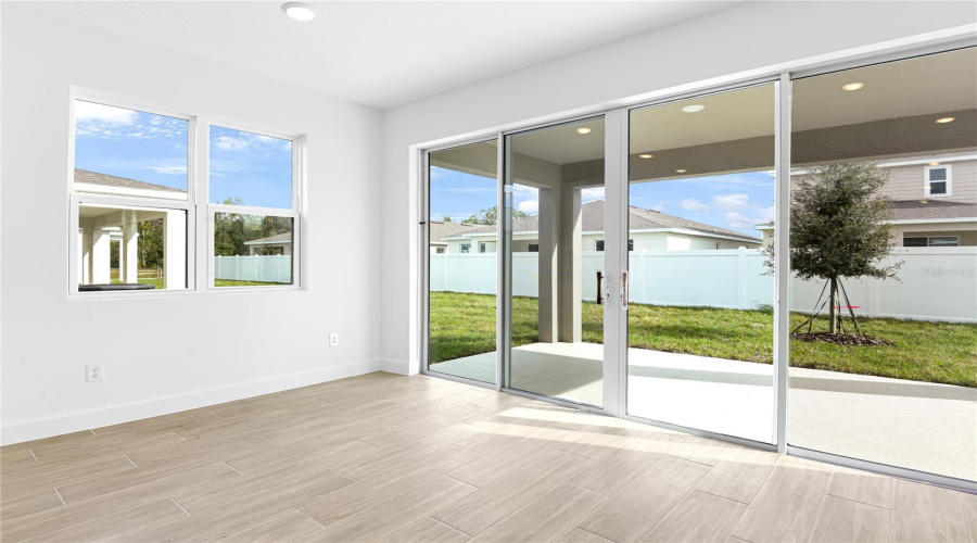 Tavares, Florida 32778, 5 Bedroom Bedrooms, ,3 Bathroombathrooms,Residential,For Sale,Blue Star,0,Mfrs5137063