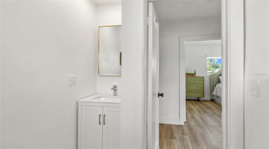 Orlando, Florida 32803, 4 Bedroom Bedrooms, ,2 Bathroombathrooms,Residential,For Sale,Chelsea,0,Mfro6433366