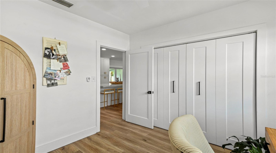 Orlando, Florida 32803, 4 Bedroom Bedrooms, ,2 Bathroombathrooms,Residential,For Sale,Chelsea,0,Mfro6433366