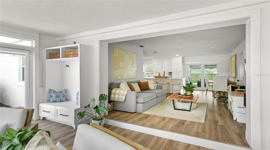 Orlando, Florida 32803, 4 Bedroom Bedrooms, ,2 Bathroombathrooms,Residential,For Sale,Chelsea,0,Mfro6433366