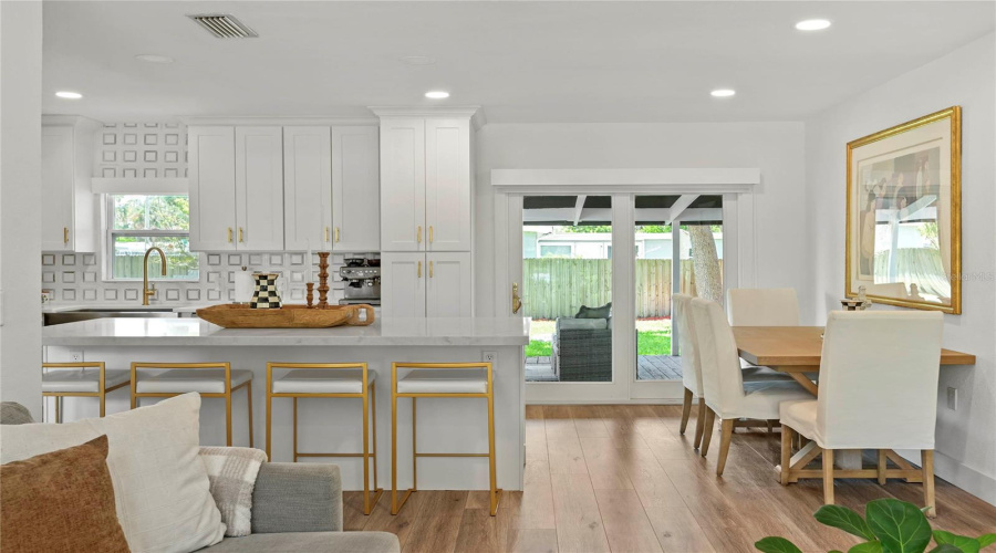 Orlando, Florida 32803, 4 Bedroom Bedrooms, ,2 Bathroombathrooms,Residential,For Sale,Chelsea,0,Mfro6433366