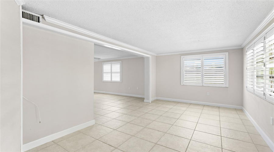 Longboat Key, Florida 34228, 2 Bedroom Bedrooms, ,2 Bathroombathrooms,Residential,For Sale,Spanish,0,Mfra4694415