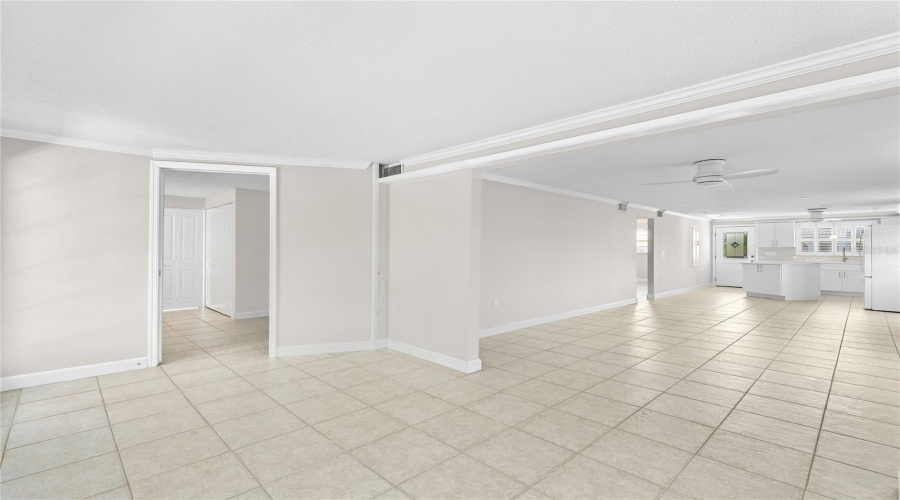 Longboat Key, Florida 34228, 2 Bedroom Bedrooms, ,2 Bathroombathrooms,Residential,For Sale,Spanish,0,Mfra4694415