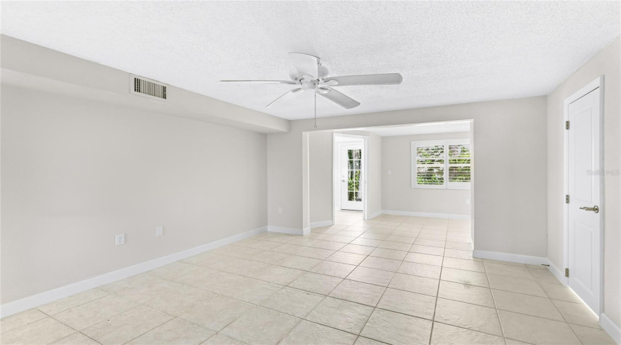 Longboat Key, Florida 34228, 2 Bedroom Bedrooms, ,2 Bathroombathrooms,Residential,For Sale,Spanish,0,Mfra4694415