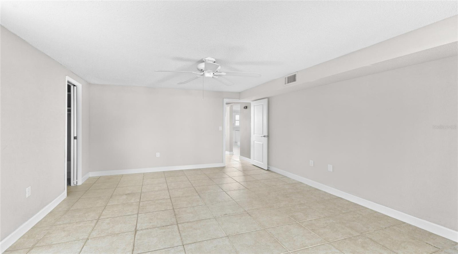 Longboat Key, Florida 34228, 2 Bedroom Bedrooms, ,2 Bathroombathrooms,Residential,For Sale,Spanish,0,Mfra4694415