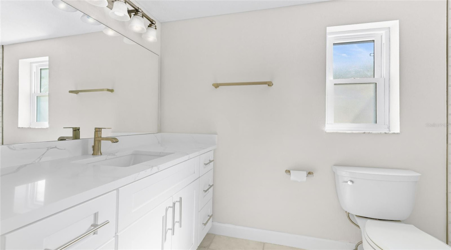 Longboat Key, Florida 34228, 2 Bedroom Bedrooms, ,2 Bathroombathrooms,Residential,For Sale,Spanish,0,Mfra4694415