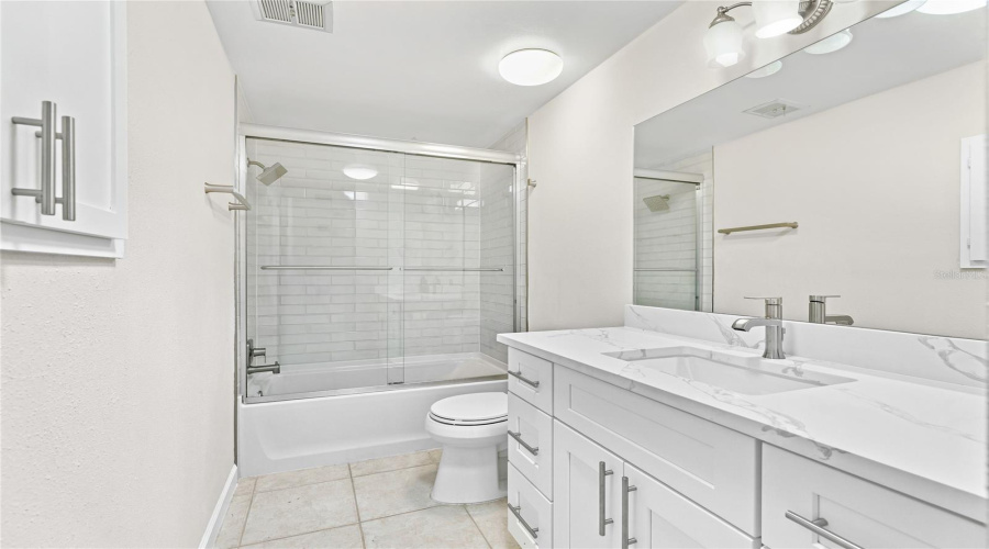 Longboat Key, Florida 34228, 2 Bedroom Bedrooms, ,2 Bathroombathrooms,Residential,For Sale,Spanish,0,Mfra4694415