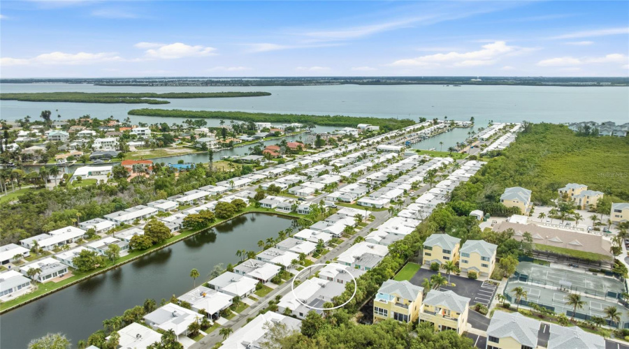 Longboat Key, Florida 34228, 2 Bedroom Bedrooms, ,2 Bathroombathrooms,Residential,For Sale,Spanish,0,Mfra4694415