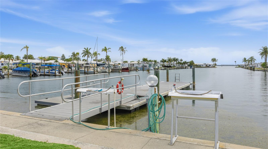 Longboat Key, Florida 34228, 2 Bedroom Bedrooms, ,2 Bathroombathrooms,Residential,For Sale,Spanish,0,Mfra4694415