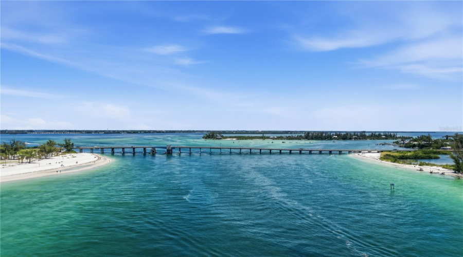 Longboat Key, Florida 34228, 2 Bedroom Bedrooms, ,2 Bathroombathrooms,Residential,For Sale,Spanish,0,Mfra4694415