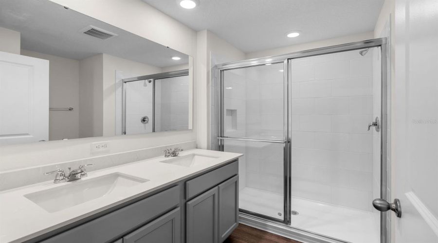 Winter Garden, Florida 34787, 3 Bedroom Bedrooms, ,2 Bathroombathrooms,Residential,For Sale,Barbours Creek,0,Mfro6435580