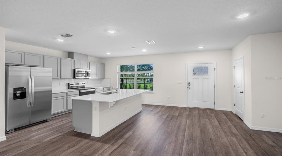 Winter Garden, Florida 34787, 3 Bedroom Bedrooms, ,2 Bathroombathrooms,Residential,For Sale,Barbours Creek,0,Mfro6435580