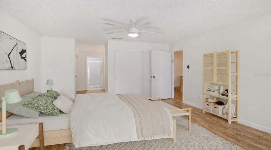 Primary Suite With Ensuite Bathroom